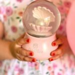 بلورة اللؤلؤ المضيئة