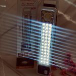 كشاف على الطاقة ومع شاحن USB