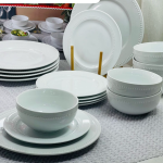 طقم سفرة أبيض 18 قطعة