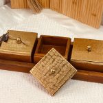 طقم مضايف قاعدة خشب هندي غطا نحاس هندي 4 قطع