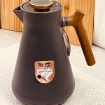 تيرمس قهوة 1 لتر بلاستيك يد خشب مكفول