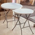 طاولة بلاستيك شكل مدور نوعية ممتازة قابلة للطي على جنب (متوفر حجمين ) السعر في الوصف